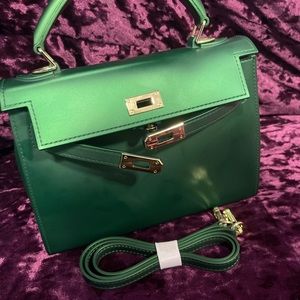 Green purse